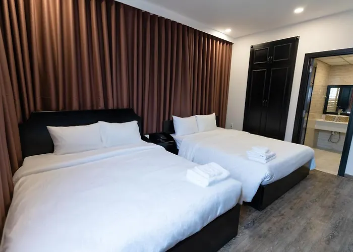 Queen Central Hotel - Ben Thanh Market